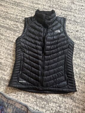 The North Face Black Quilted Insulated Women’s Vest